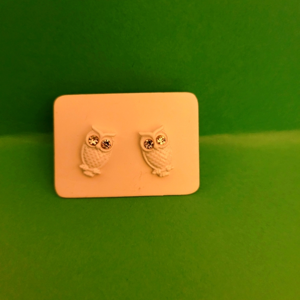 Cute white owl earrings
